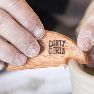 Dirty Girls Lip Service Rib shapes lips and cleans galleries with angled notches and a sharp 90° corner. Amaranth Stoneware Canada.