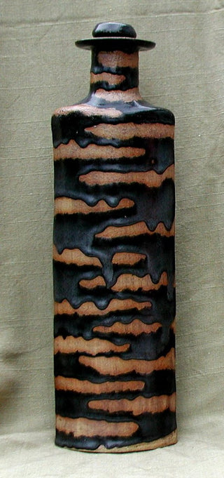 Charcoal Satin glaze, dark charcoal color with a soft finish, ideal for a natural look. Amaranth Stoneware Canada.