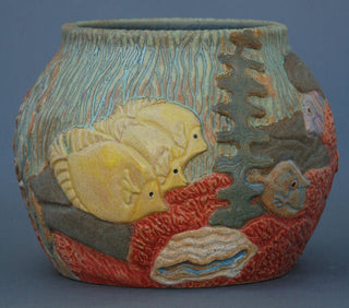 A bright, unbreaking yellow with a satin finish, similar to Buttercup but without the gloss. Amaranth Stoneware Canada.