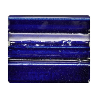 Spectrum’s 1136 Royal Blue cone 4/6 stoneware glaze is a glossy, opaque rich blue glaze. Amaranth Stoneware Canada.
