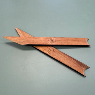Knife: Straight Plus Bead by Wattle & Daub