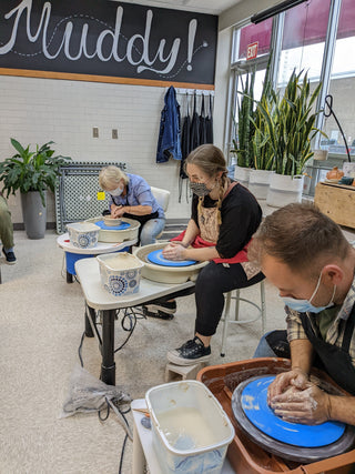 EVENING Wednesday Throwing Beginner Class (October Start) - Amaranth Stoneware Canada