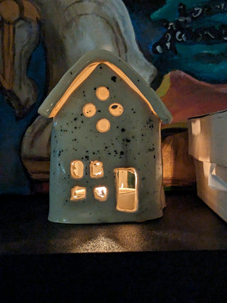 Winter Lanterns Workshop - Amaranth Stoneware Canada