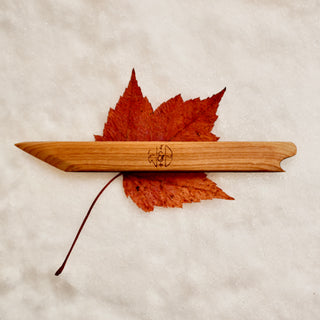 Knife: Straight Plus Bead by Wattle & Daub