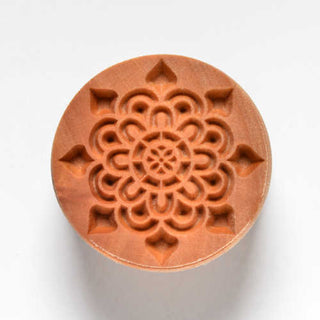 SCL Stamps, 4 cm, perfect for patterns on clay, fondant, or dough. Versatile and easy to use. Amaranth Stoneware Canada.