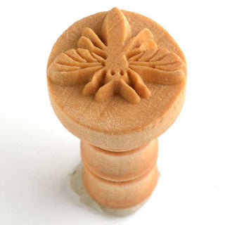 MKM Scm Pottery Stamp, 1 inch (2.5 cm) in diameter, for detailed clay designs. Bee stamp. Browse MKM’s site or request your favorite. Amaranth Stoneware Canada.