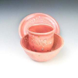 Dusty Rose on White Stoneware.
Dusty Rose glaze, a translucent pink that enhances underglaze designs and develops a bluish haze where thickest. Amaranth Stoneware Canada.